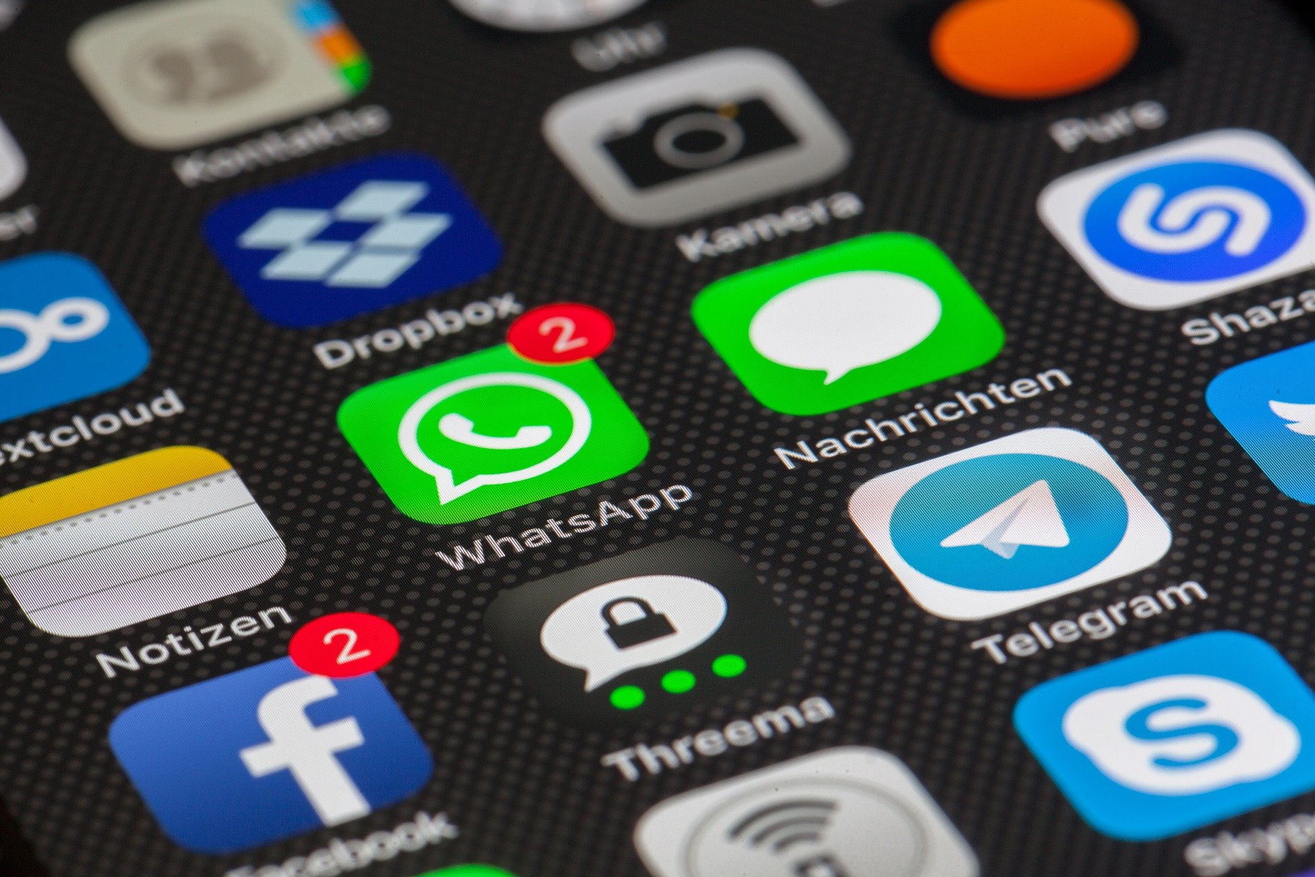 WhatsApp Starts to Roll out New Security Feature for Web and Desktop