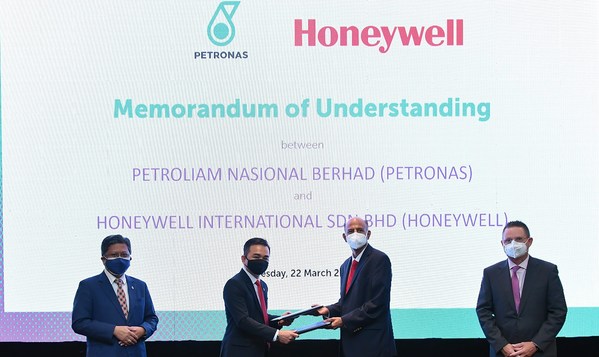 HONEYWELL COLLABORATES WITH PETRONAS FOR STRATEGIC SUSTAINABILITY, DIGITALIZATION, AND CARBON NEUTRAL ENERGY INITIATIVES
