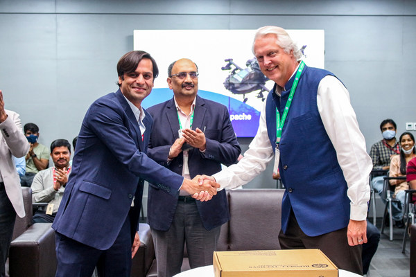 Boeing and Rossell Techsys – A Partnership of 100,000 Deliveries and Going Strong