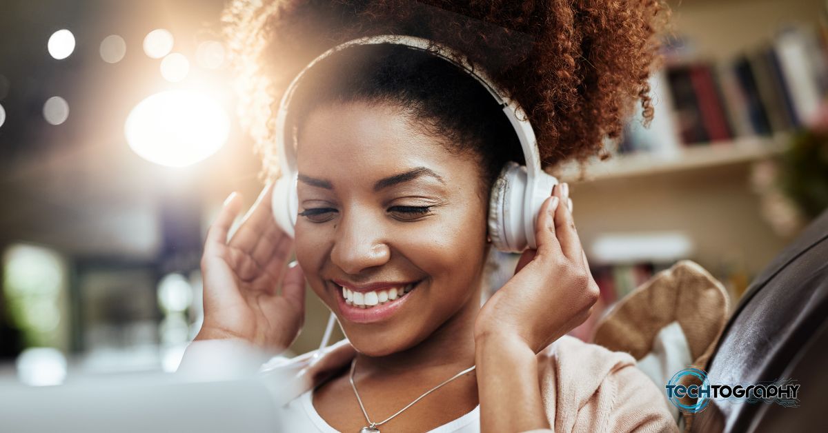 Top 10 Benefits of Using Royalty-Free Music for Your YouTube Videos and the Best 5 Providers